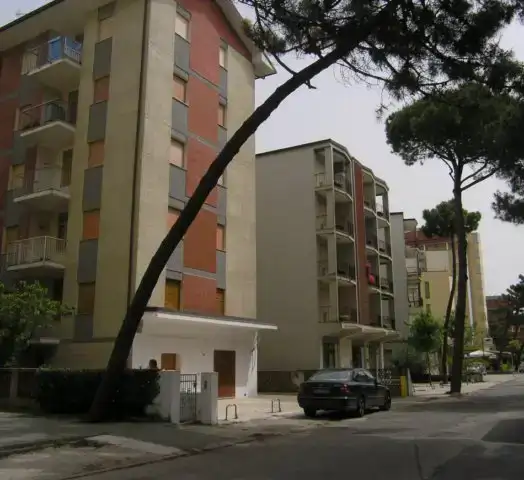Appartamento trilocale al piano terra vicino alla spiaggia