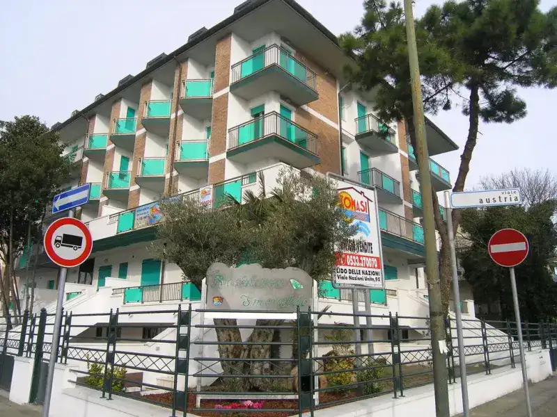Vendiamo appartamento trilocale al piano terzo a Lido Delle Nazioni