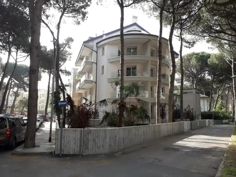 Appartamenti fronte mare di pregio a Lido degli Estensi