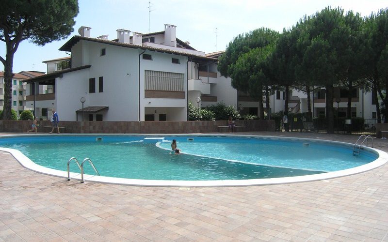 Proponiamo trilocali in vendita al piano terra centrale A Lido di Spina